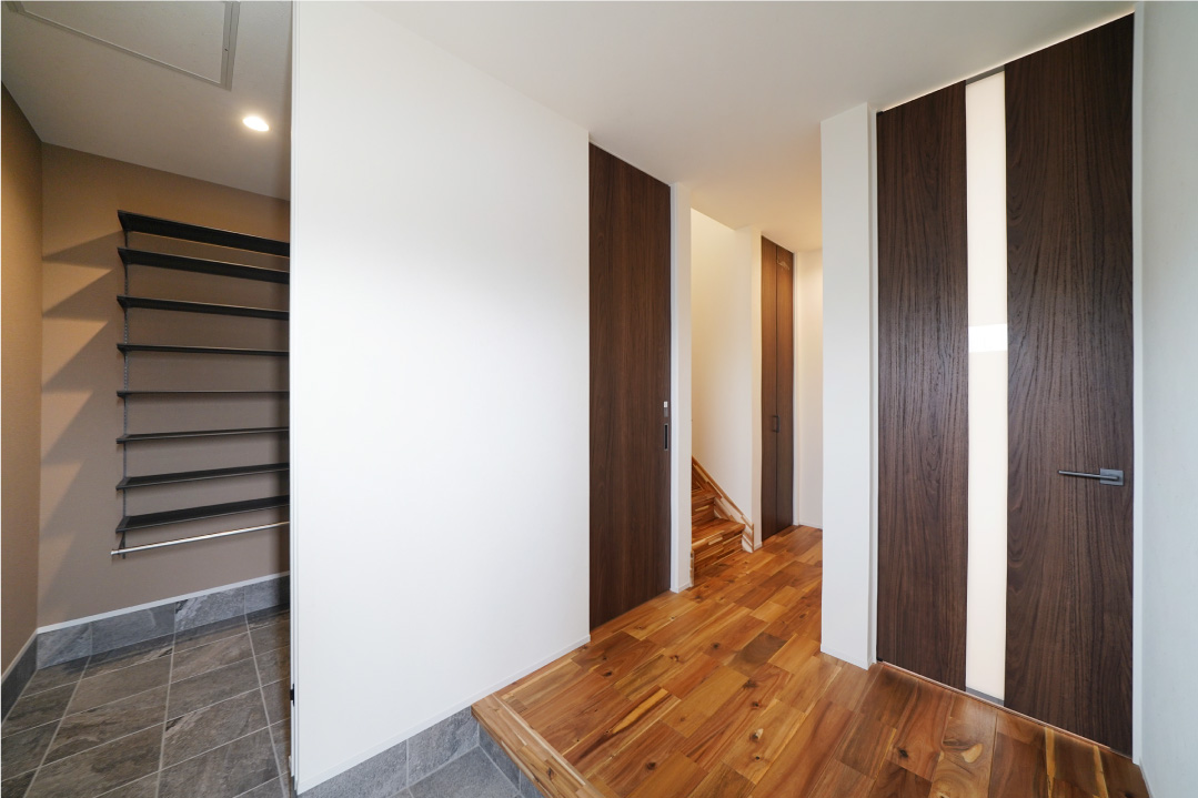 心地よい開放感と落ち着きが共存するNatural Modern Styleの家